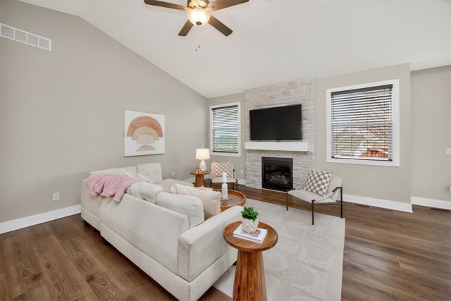 5708 NE Northgate Drive, Ankeny, IA 50021