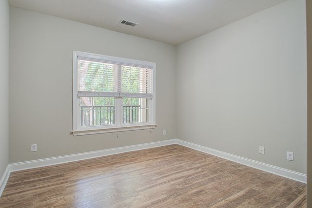 1025 Riverland Woods Place Apt 214, Charleston, SC 29412