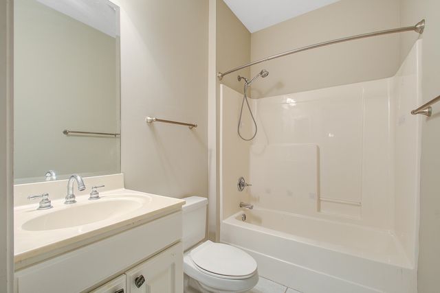1025 Riverland Woods Place Apt 214, Charleston, SC 29412