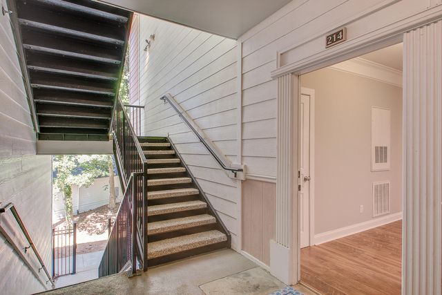 1025 Riverland Woods Place Apt 214, Charleston, SC 29412