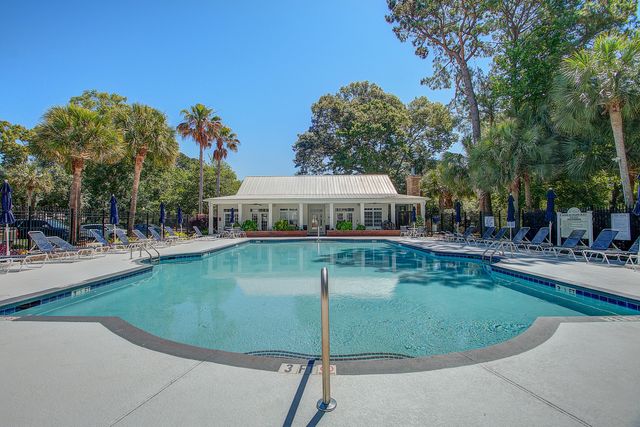 1025 Riverland Woods Place Apt 214, Charleston, SC 29412