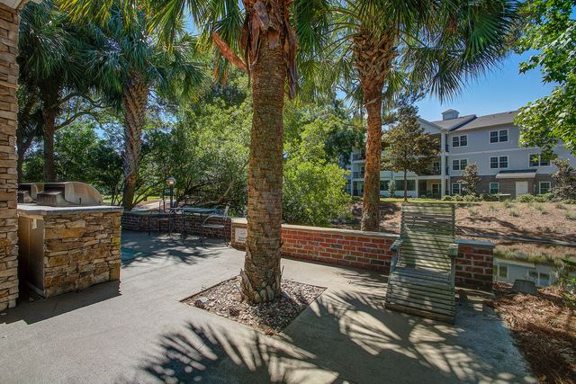 1025 Riverland Woods Place Apt 214, Charleston, SC 29412