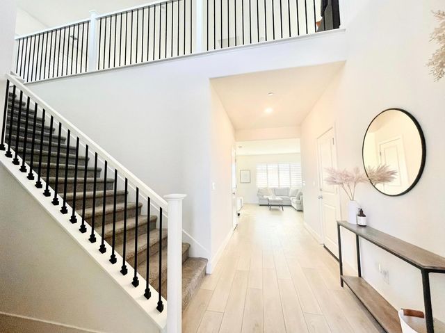 885 Hopkins St, Lincoln, CA 95648