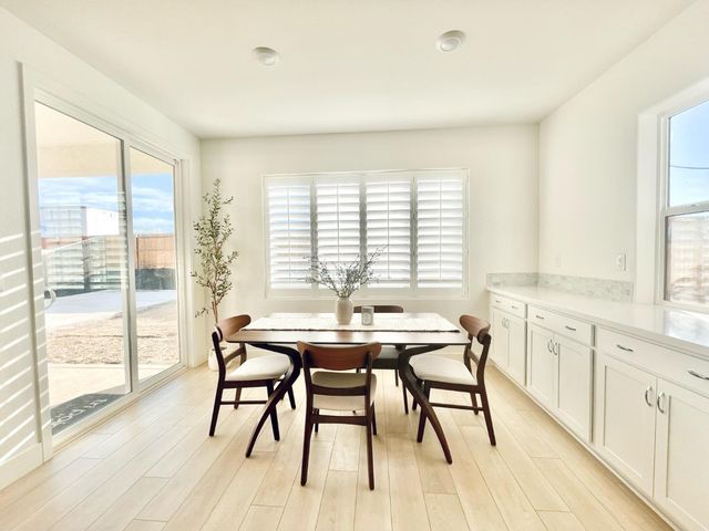 885 Hopkins St, Lincoln, CA 95648