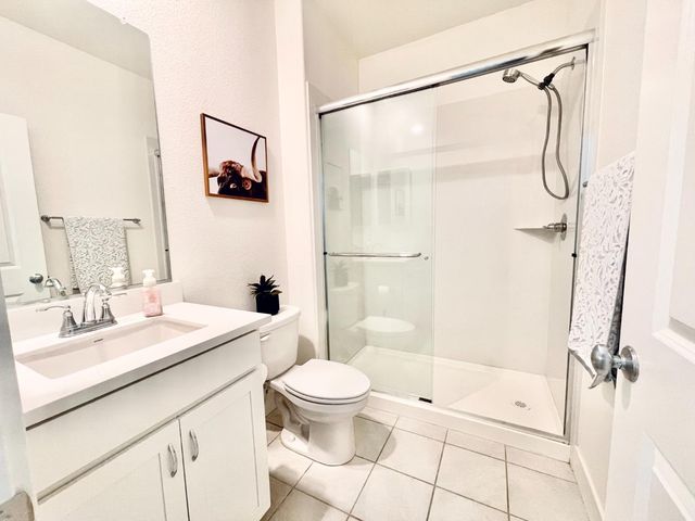 885 Hopkins St, Lincoln, CA 95648