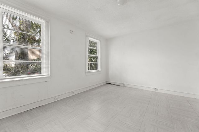 138 Line Street G, Charleston, SC 29403