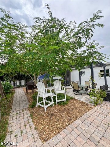 1612 Coronado RD, Fort Myers, FL 33901