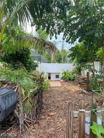 1612 Coronado RD, Fort Myers, FL 33901