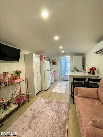 1612 Coronado RD, Fort Myers, FL 33901