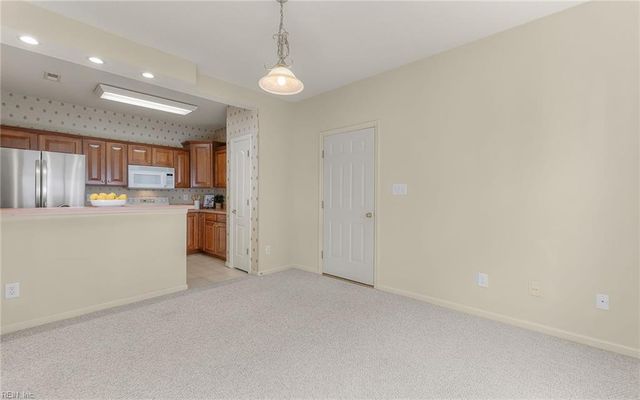 2401 Waters Edge LN, Suffolk, VA 23435