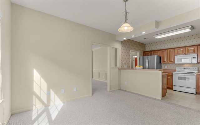 2401 Waters Edge LN, Suffolk, VA 23435