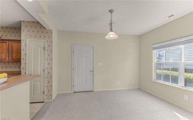 2401 Waters Edge LN, Suffolk, VA 23435