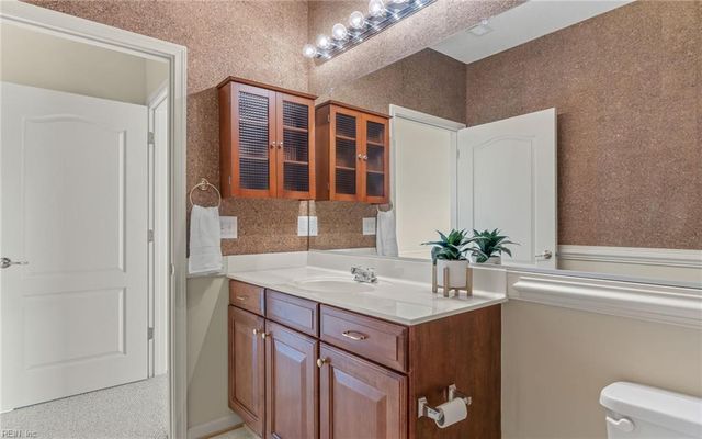 2401 Waters Edge LN, Suffolk, VA 23435