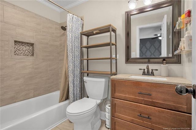 5870 Hunting Ridge Road, Hope Mills, NC 28348