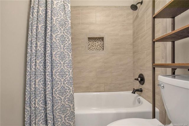 5870 Hunting Ridge Road, Hope Mills, NC 28348