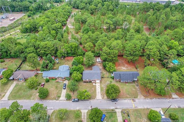5870 Hunting Ridge Road, Hope Mills, NC 28348