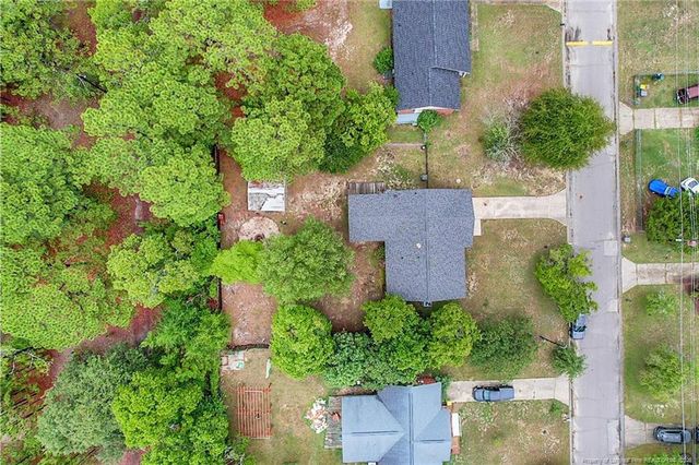 5870 Hunting Ridge Road, Hope Mills, NC 28348