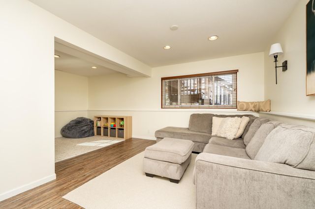 4305 Eagle Crest Drive, Eagan, MN 55122