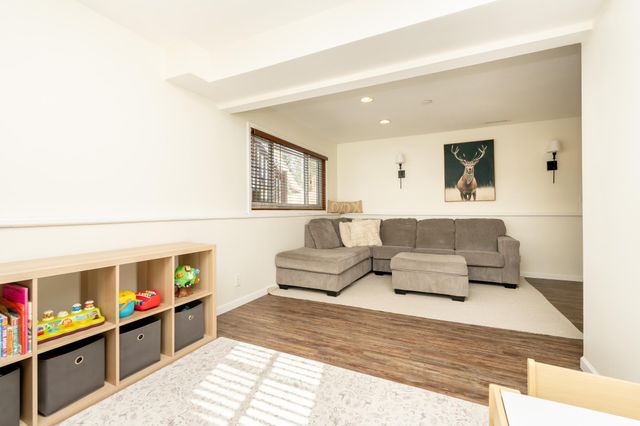 4305 Eagle Crest Drive, Eagan, MN 55122