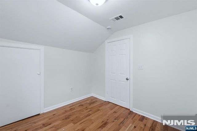 239 19th Street, Newark, NJ 07103