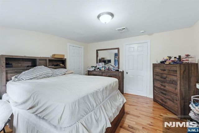 239 19th Street, Newark, NJ 07103