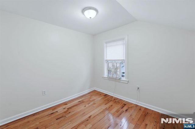 239 19th Street, Newark, NJ 07103