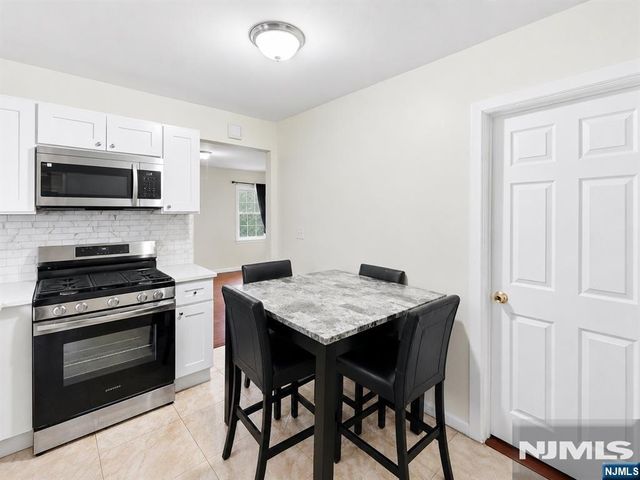 239 19th Street, Newark, NJ 07103