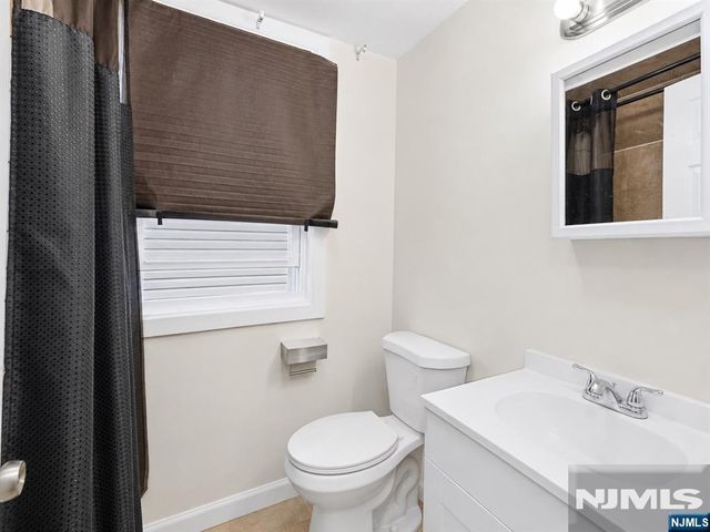 239 19th Street, Newark, NJ 07103