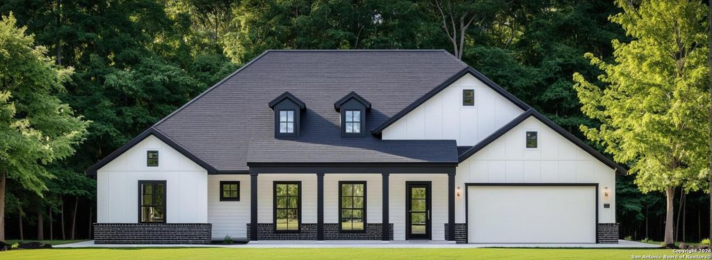 1610 Vista View Drive, Pleasanton, TX 78064