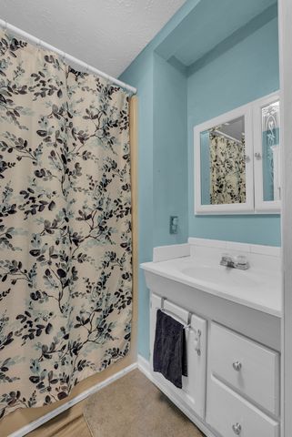 174 Copeland Rd, Sparta, TN 38583