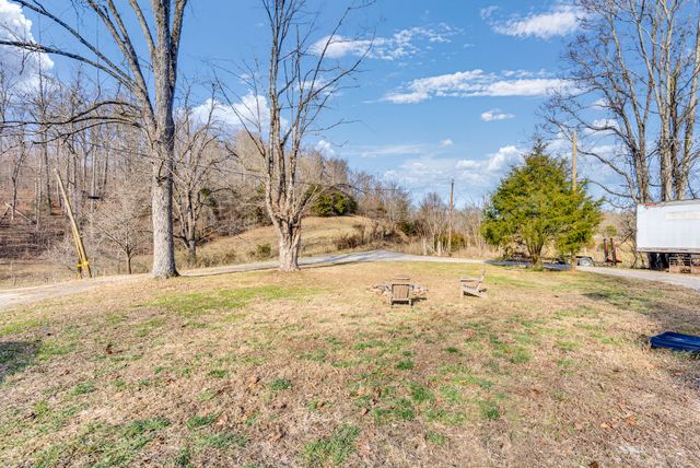 174 Copeland Rd, Sparta, TN 38583