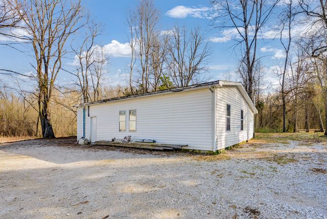 174 Copeland Rd, Sparta, TN 38583