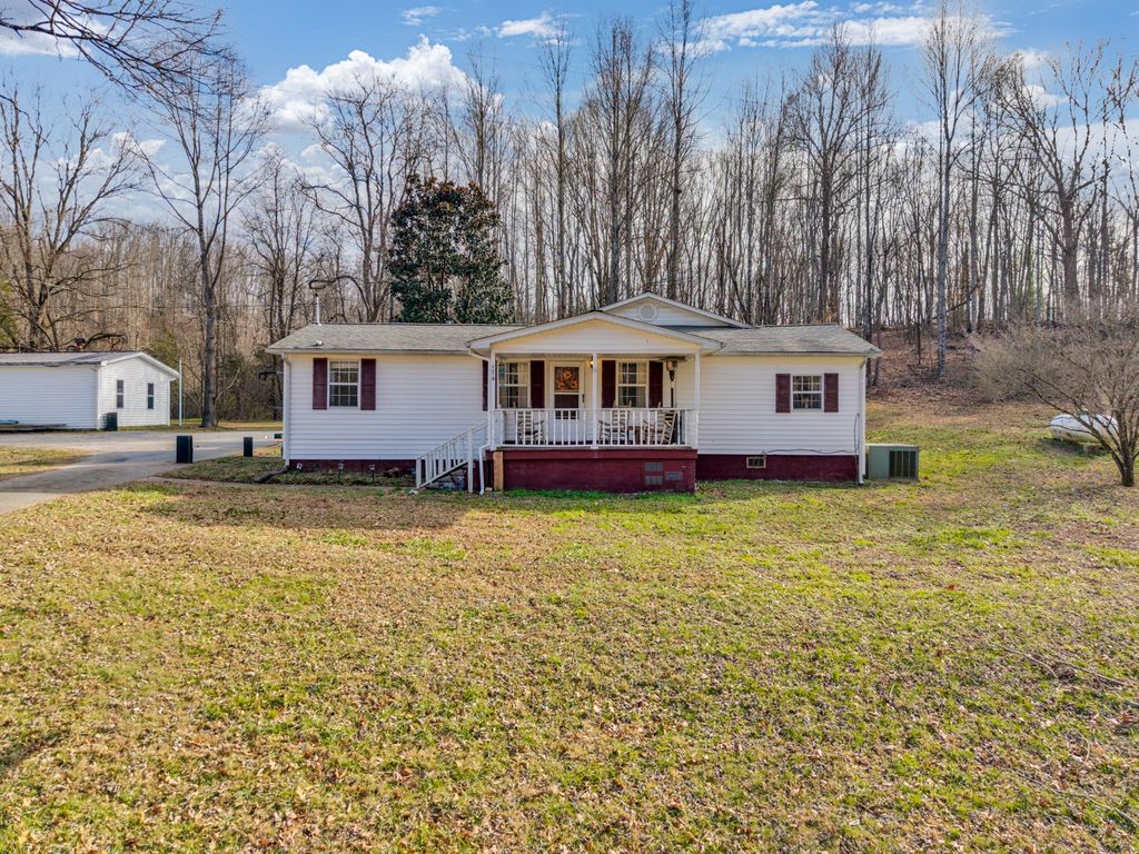 174 Copeland Rd, Sparta, TN 38583