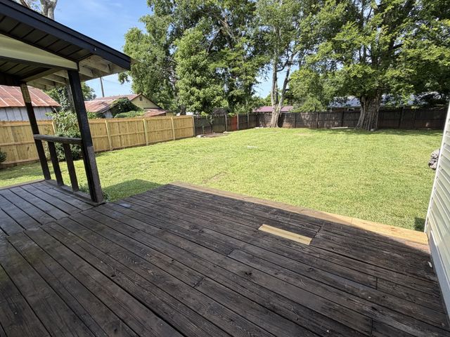 125 Walnut St, Cowan, TN 37318
