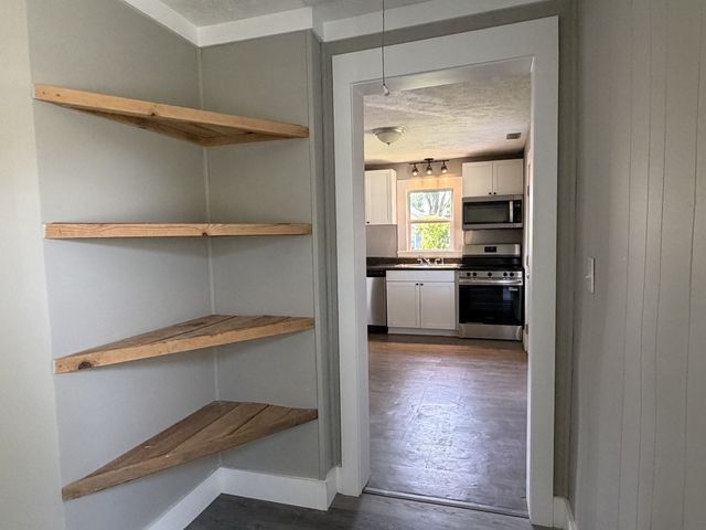 125 Walnut St, Cowan, TN 37318