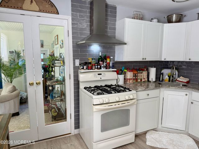 48 Sunflower Lane, Toms River, NJ 08755