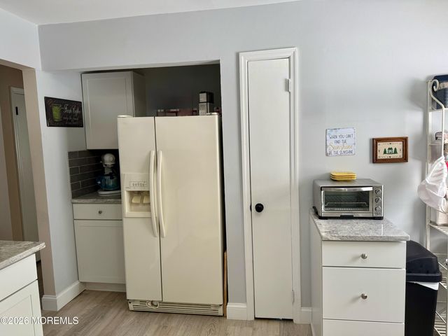 48 Sunflower Lane, Toms River, NJ 08755