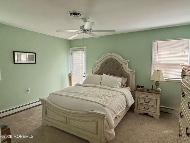 48 Sunflower Lane, Toms River, NJ 08755