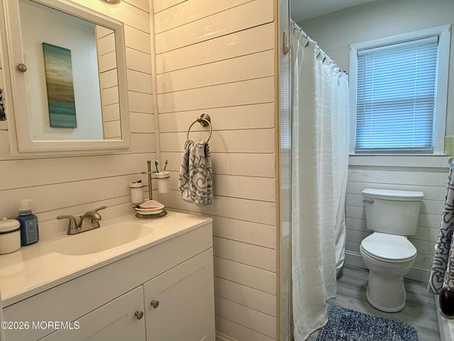 48 Sunflower Lane, Toms River, NJ 08755