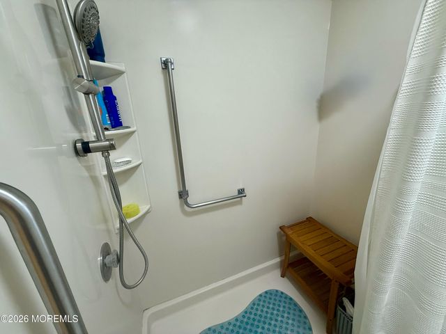 48 Sunflower Lane, Toms River, NJ 08755