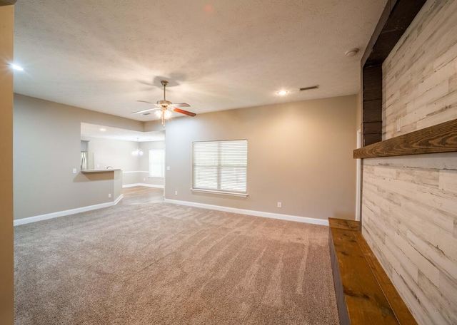 442 Lee Road 2170, Phenix City, AL 36870