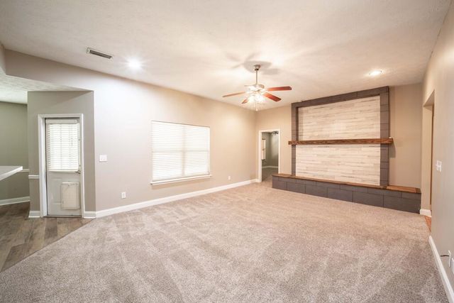 442 Lee Road 2170, Phenix City, AL 36870