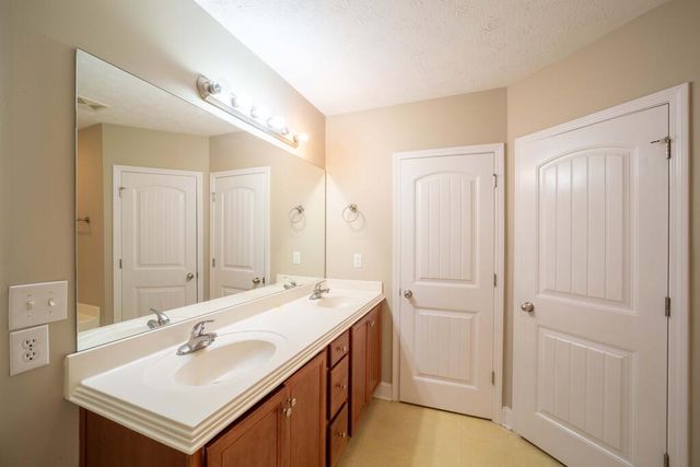 442 Lee Road 2170, Phenix City, AL 36870