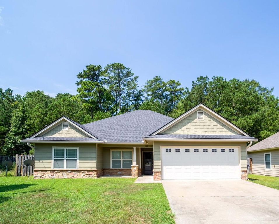 442 Lee Road 2170, Phenix City, AL 36870