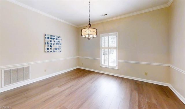 217 Mctavish Lane, Winston-salem, NC 27103