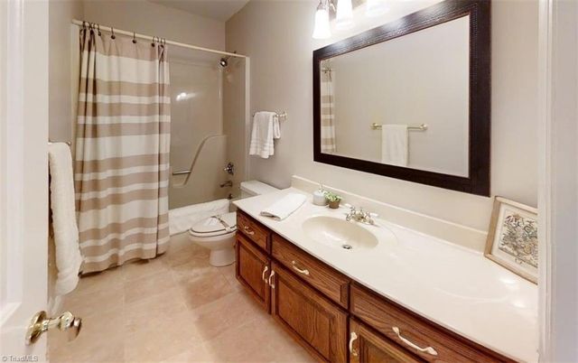 217 Mctavish Lane, Winston-salem, NC 27103