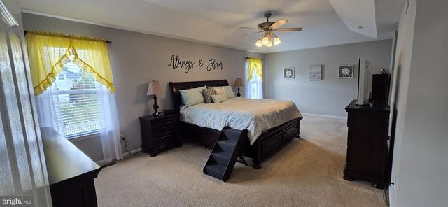 800 AMBER LN, Vineland, NJ 08360