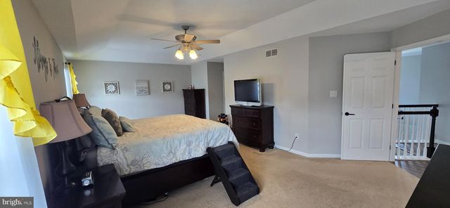 800 AMBER LN, Vineland, NJ 08360