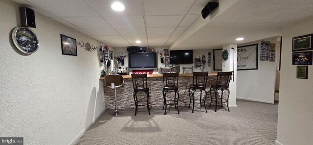 800 AMBER LN, Vineland, NJ 08360