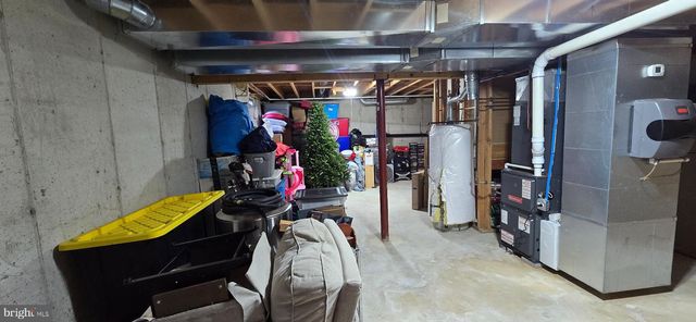 800 AMBER LN, Vineland, NJ 08360